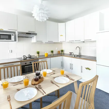 Little Tom Apartman Prága